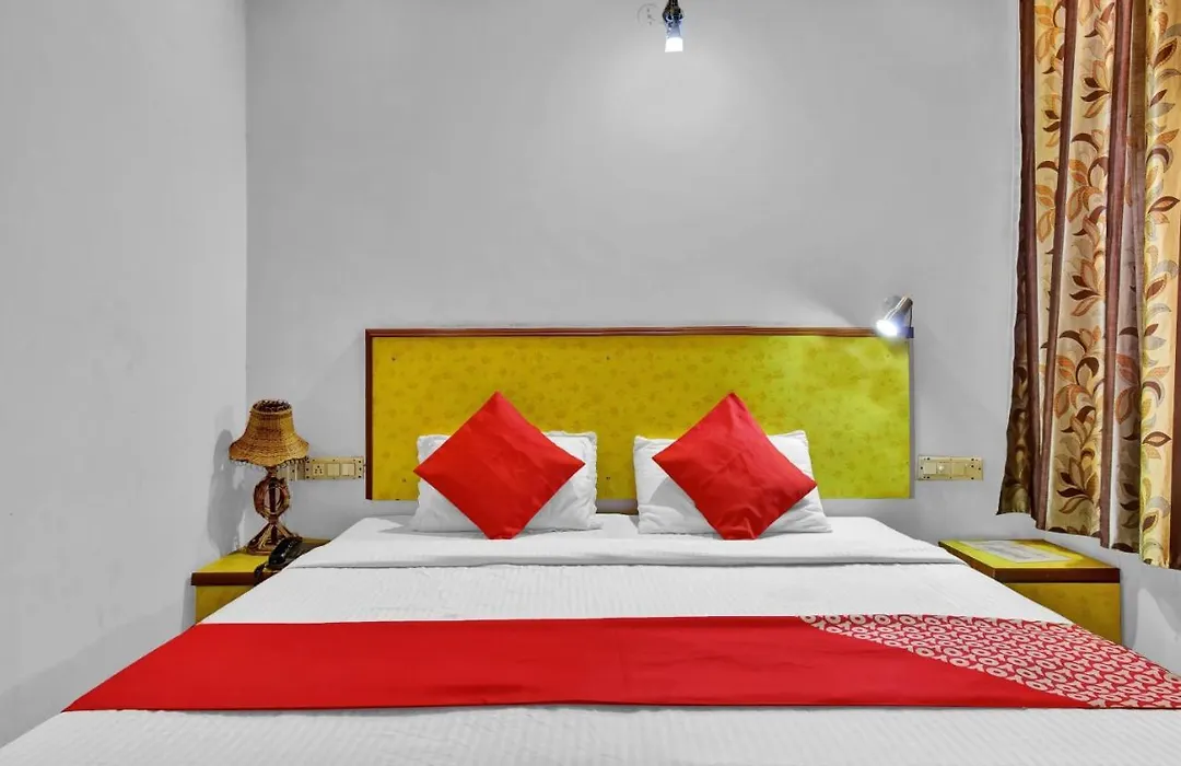 Oyo 82292 Hotel Airport Sky Inn-1