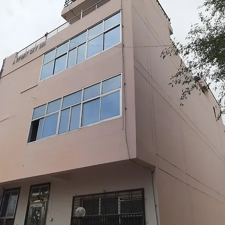 Oyo 82292 Hotel Airport Sky Inn-3